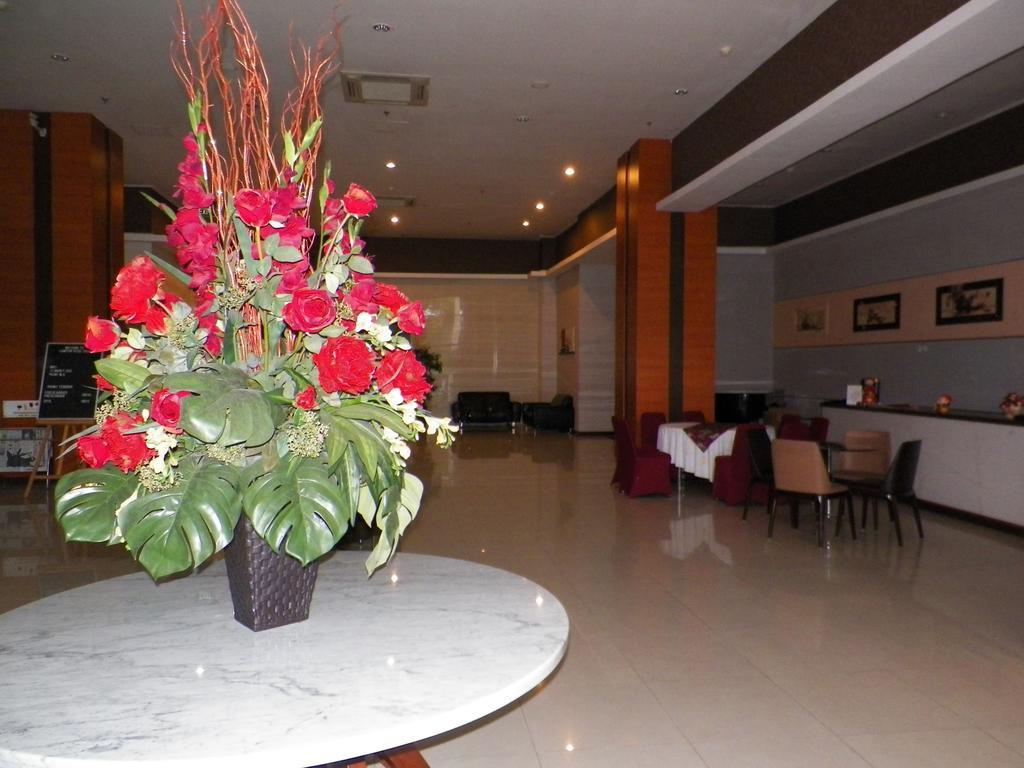 Lampion Hotel Solo 외부 사진