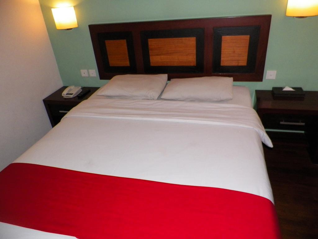 Lampion Hotel Solo 외부 사진